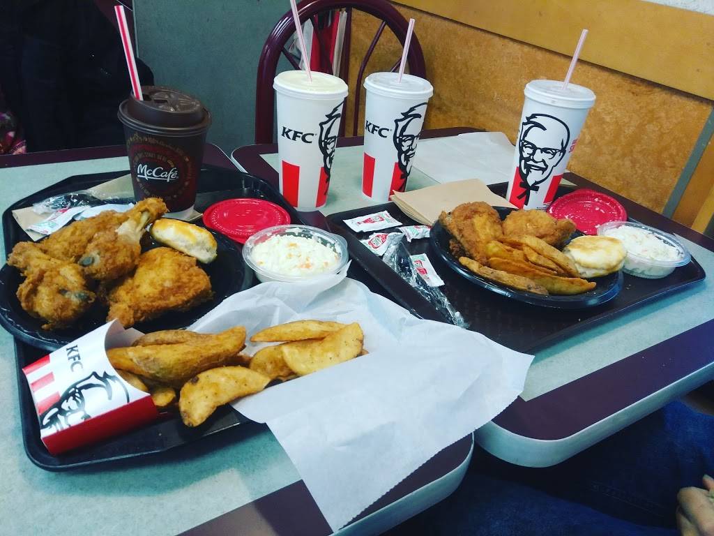 KFC | restaurant | 780 Main Street, Passaic, NJ 07055, USA | 9737775029 OR +1 973-777-5029