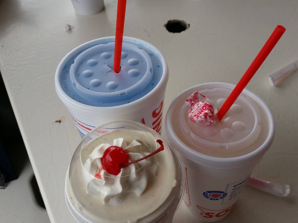 Sonic Drive-In | restaurant | 3925 Dyer St, El Paso, TX 79930, USA | 9155650725 OR +1 915-565-0725