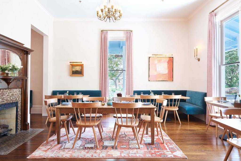 Matties | restaurant | 811 W Live Oak St, Austin, TX 78704, USA | 5124441888 OR +1 512-444-1888