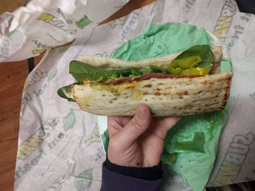 Subway | meal takeaway | 1945 Wall Ave, Ogden, UT 84401, USA | 8016212410 OR +1 801-621-2410