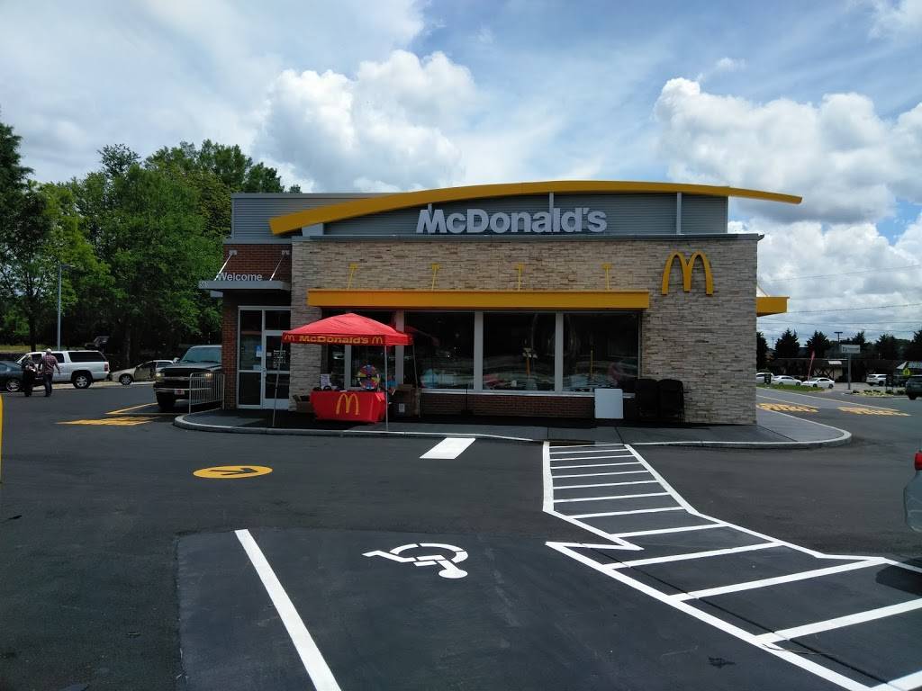 McDonalds | cafe | 561 W Main Ave, Taylorsville, NC 28681, USA | 8286322004 OR +1 828-632-2004