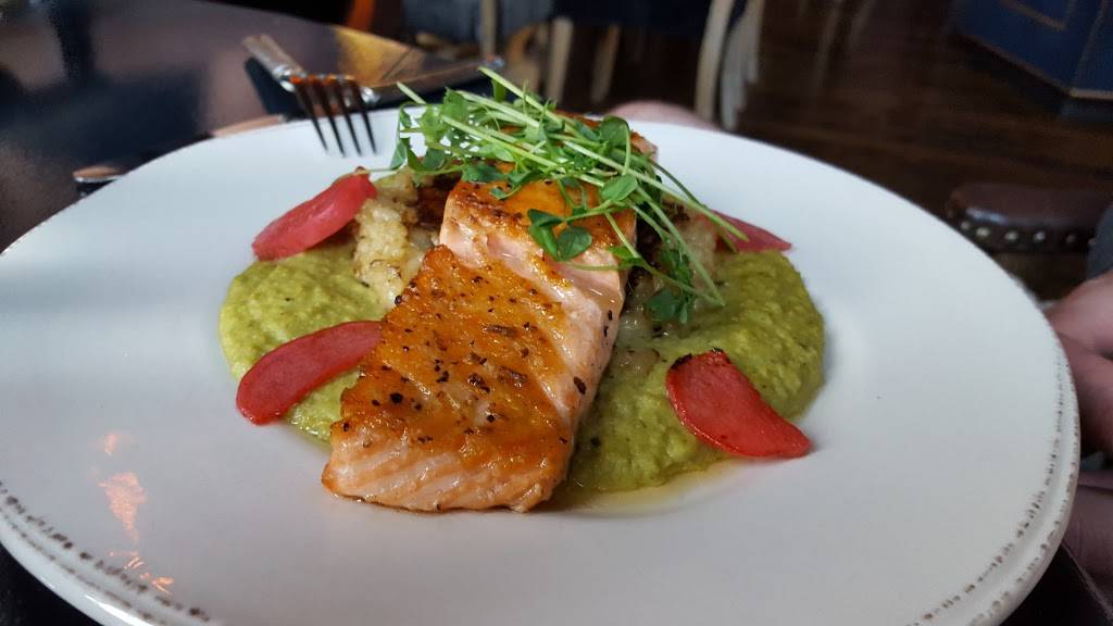 Kindred on KK | restaurant | 2535 S Kinnickinnic Ave, Milwaukee, WI 53207, USA | 4144463640 OR +1 414-446-3640