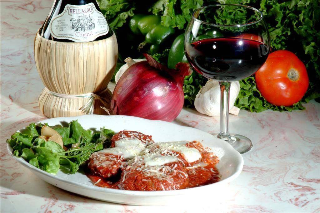 Vs Italiano Ristorante | restaurant | 10819 E US Hwy 40, Independence, MO 64055, USA | 8163531241 OR +1 816-353-1241