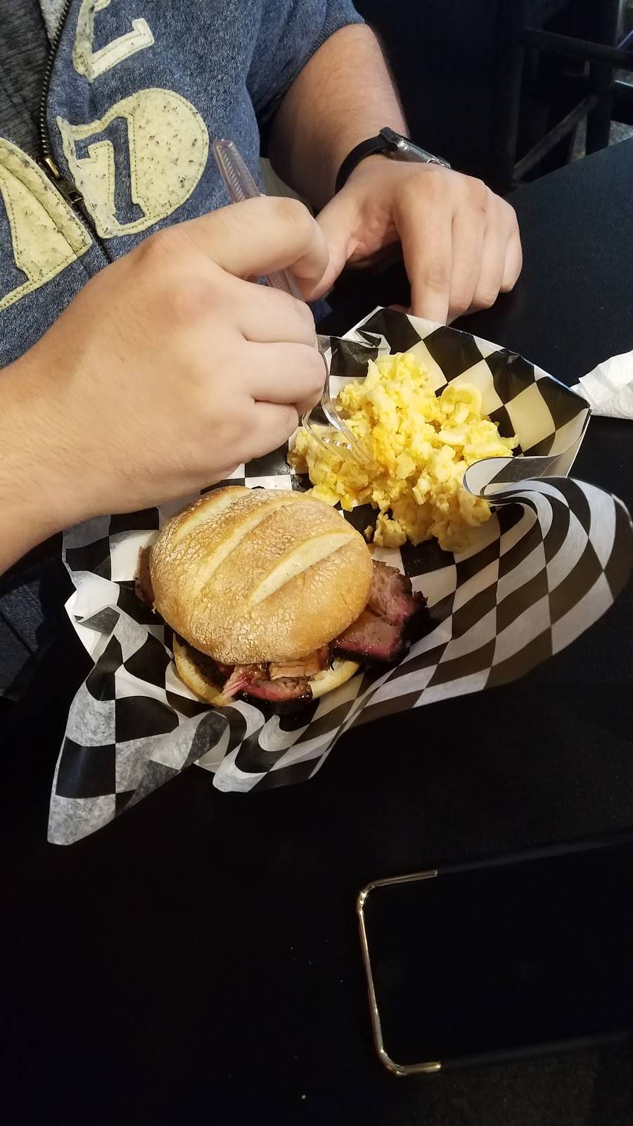 Great Shoals Smokehouse | restaurant | 137 N Harrison St, Easton, MD 21601, USA | 4108299480 OR +1 410-829-9480