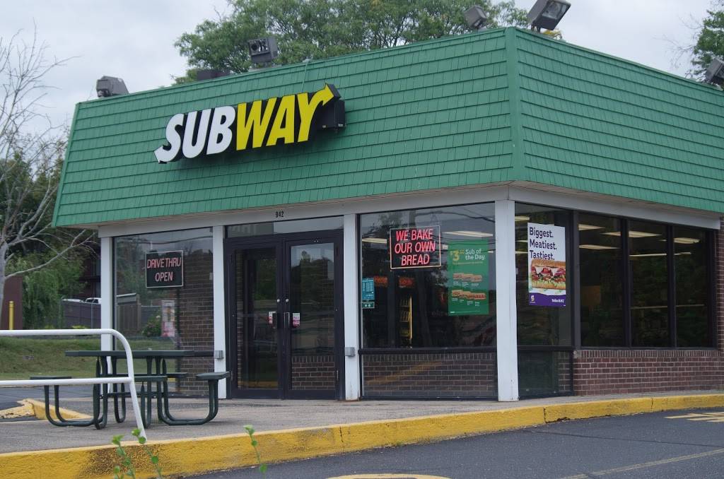Subway | restaurant | 942 Washington St, Middletown, CT 06457, USA | 8603462066 OR +1 860-346-2066