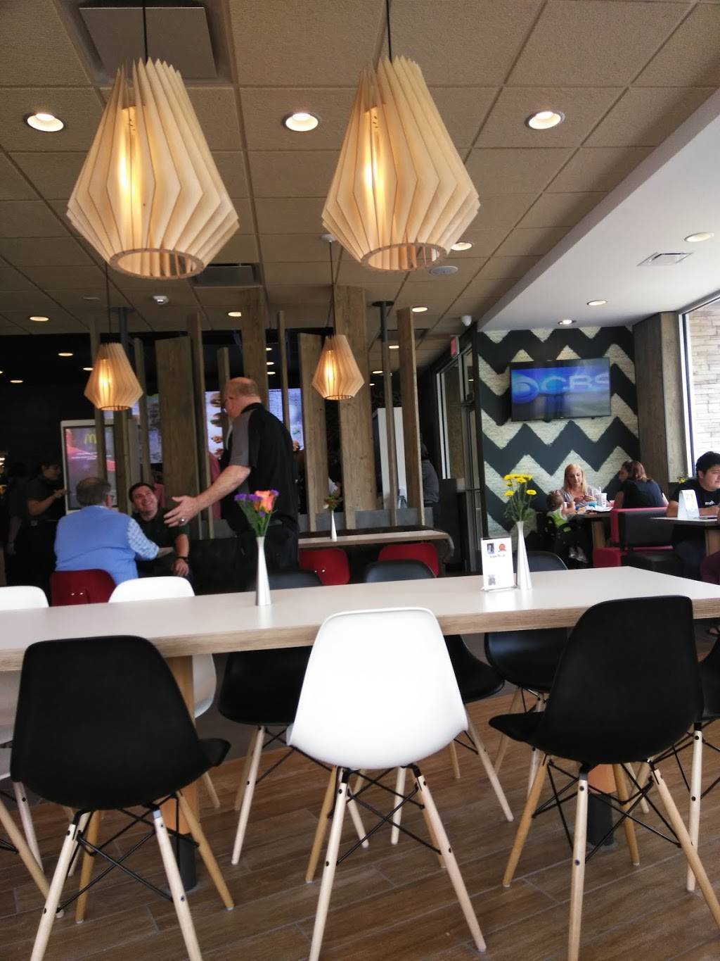 McDonalds | cafe | 561 W Main Ave, Taylorsville, NC 28681, USA | 8286322004 OR +1 828-632-2004