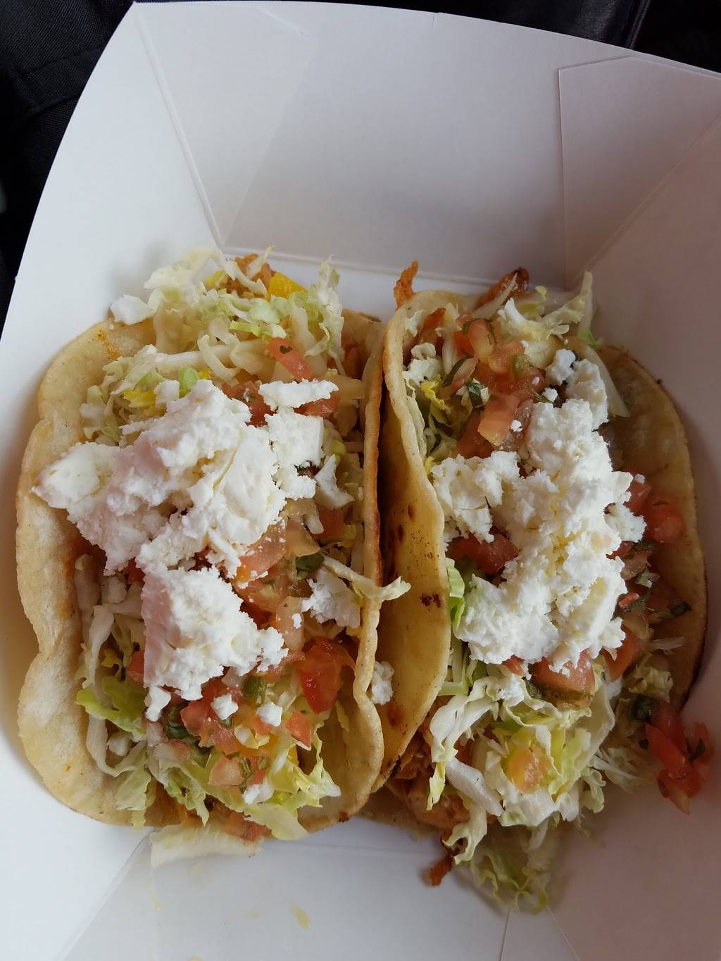 ROADRUNNER GRILL | restaurant | 20793 Olive St, Cottonwood, CA 96022, USA | 5307687343 OR +1 530-768-7343