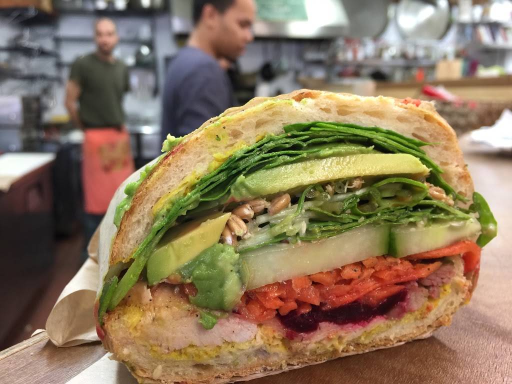 Davey Jones Deli | restaurant | 1 Gate 6 Rd, Sausalito, CA 94965, USA | 4153312282 OR +1 415-331-2282