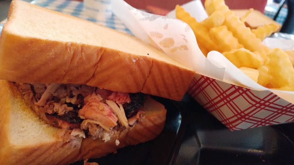 Pig-N-Chik BBQ | restaurant | 4920 Roswell Rd NE, Atlanta, GA 30342, USA | 4042556368 OR +1 404-255-6368