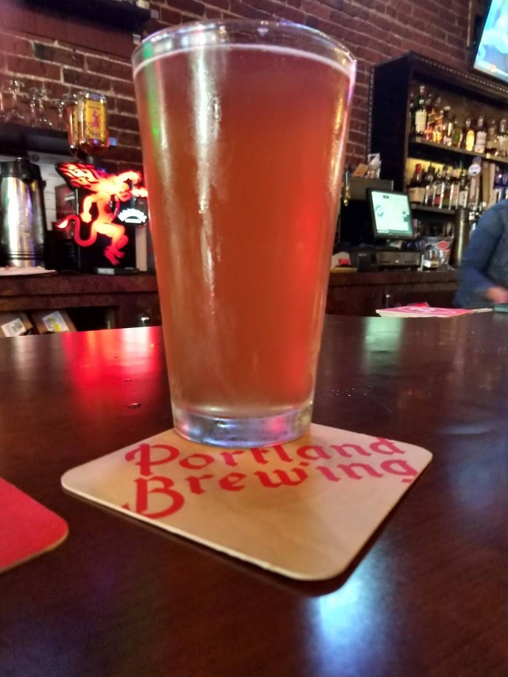 Silver Dollar II | restaurant | 19 NW 5th Ave, Portland, OR 97209, USA | 5032413465 OR +1 503-241-3465