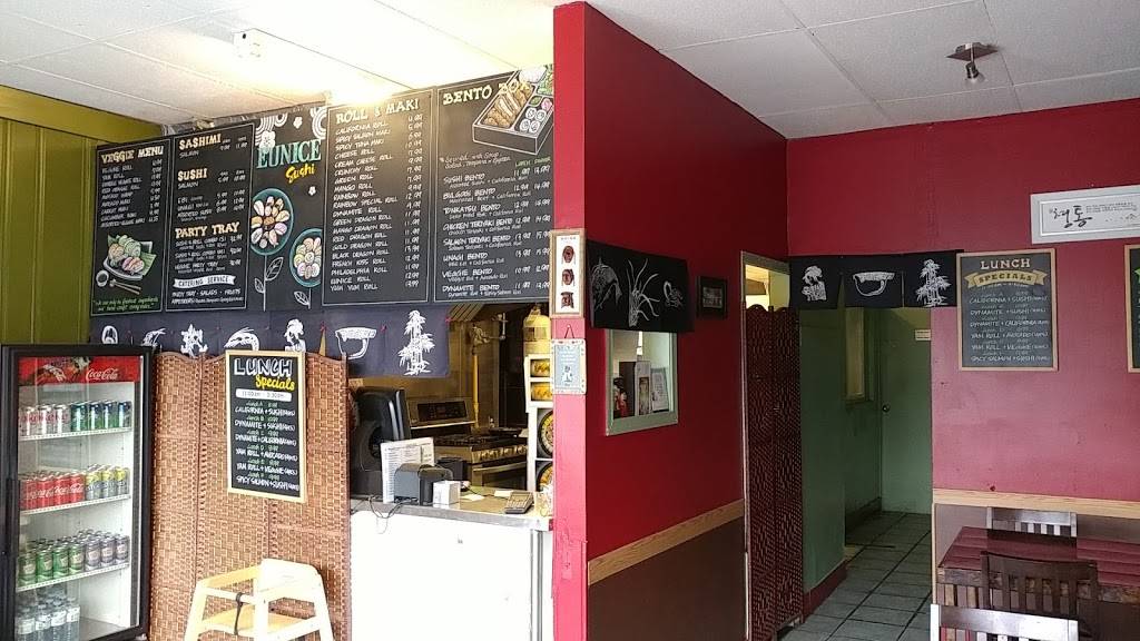 Eunice Sushi | restaurant | 682 King St W #1, Kingston, ON K7M 2G1, Canada | 6137769999 OR +1 613-776-9999