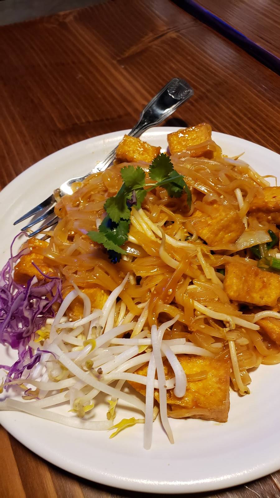 Papas Thai Cafe | restaurant | 1308 Monterey St, San Luis Obispo, CA 93401, USA | 8054392898 OR +1 805-439-2898