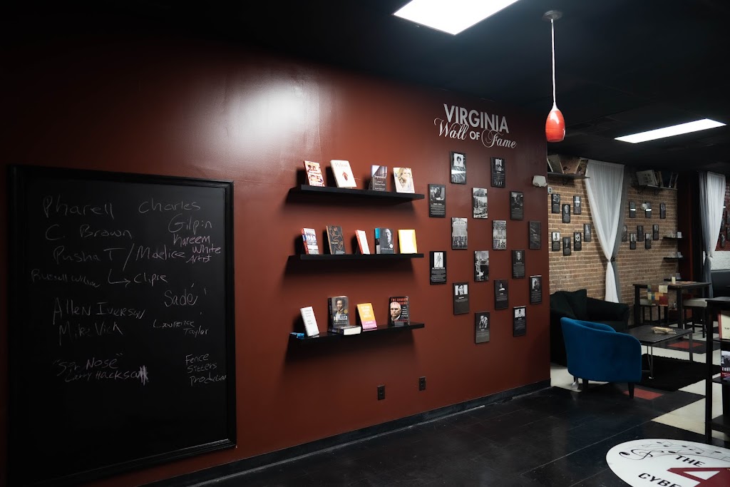 The 4 Cyber Cafe | restaurant | 4 W Broad St, Richmond, VA 23220, USA | 8044473977 OR +1 804-447-3977