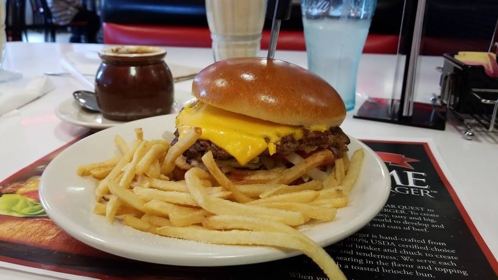 Steak n Shake | restaurant | 23 Executive Dr, New Castle, IN 47362, USA | 7655214514 OR +1 765-521-4514