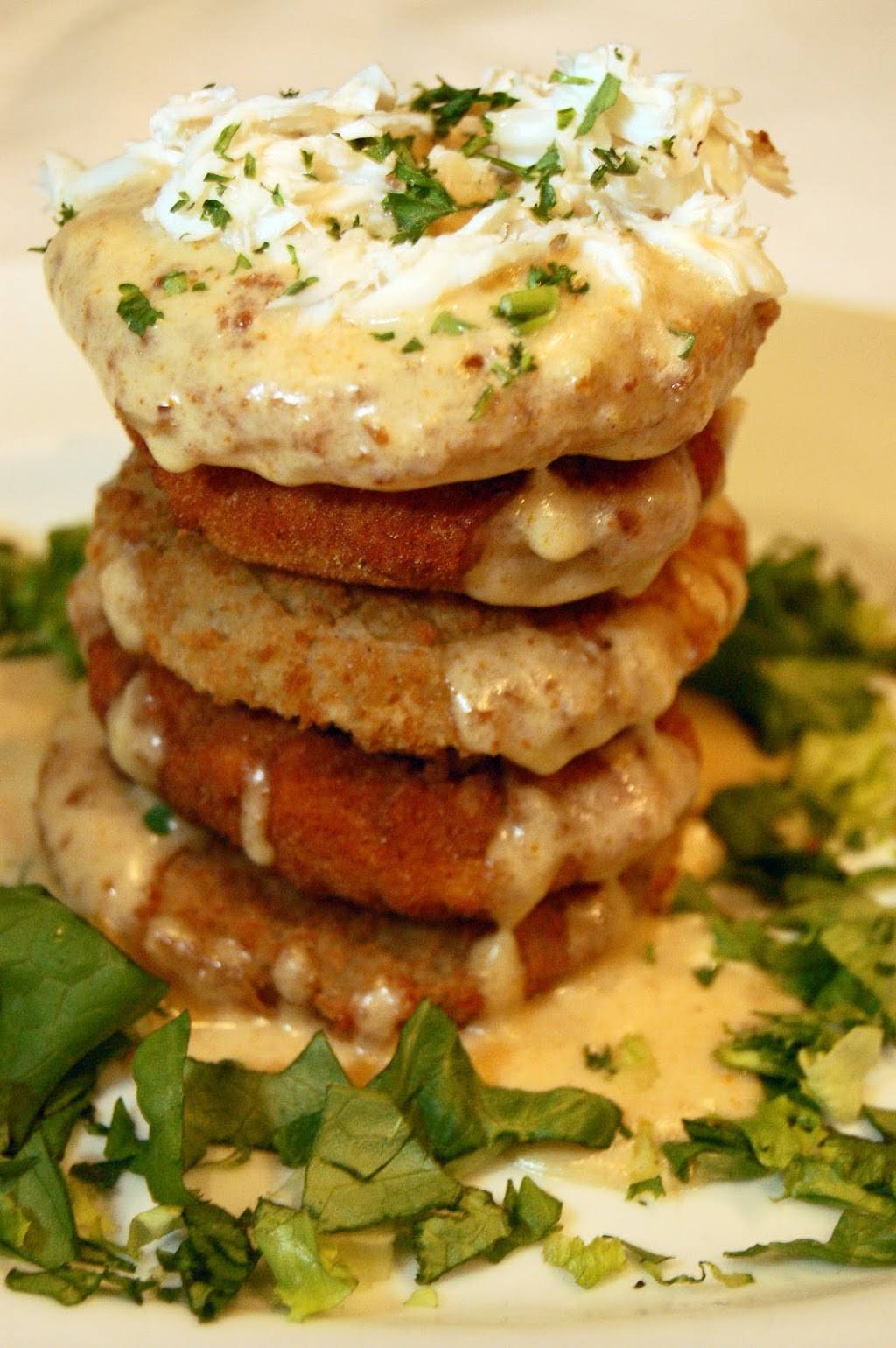 Noisy Oyster | restaurant | 7842 Rivers Ave, North Charleston, SC 29406, USA | 8438241000 OR +1 843-824-1000