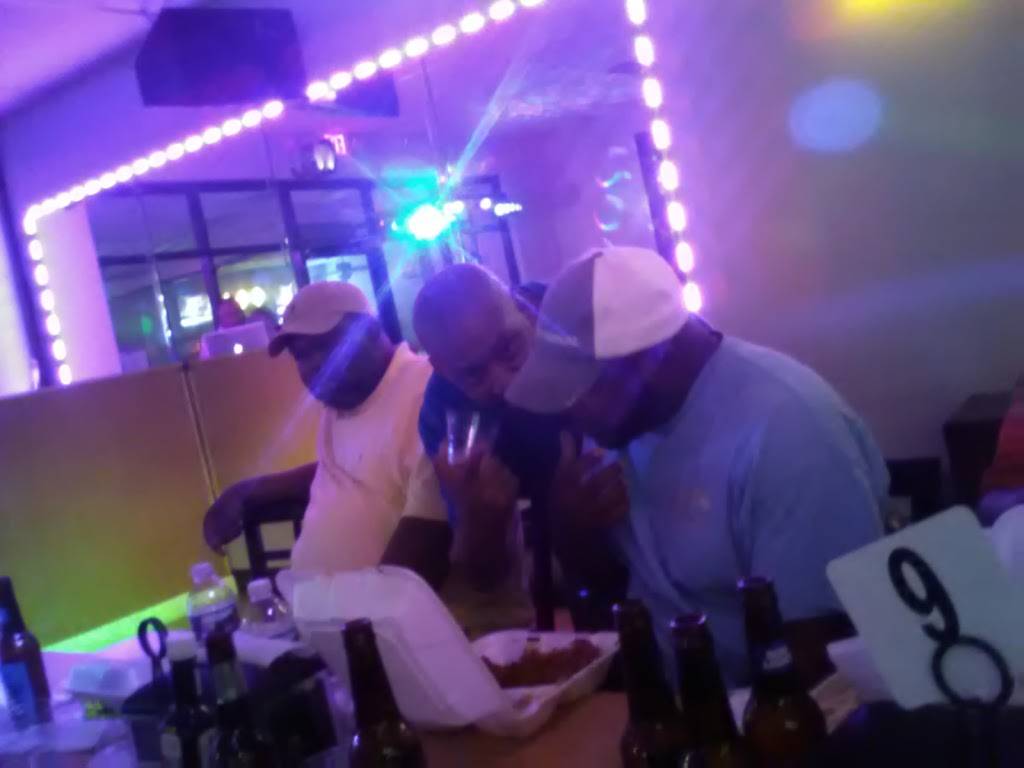 Reggae Grill | night club | 301 Rice Meadow Way #7, Columbia, SC 29229, USA | 8035696395 OR +1 803-569-6395