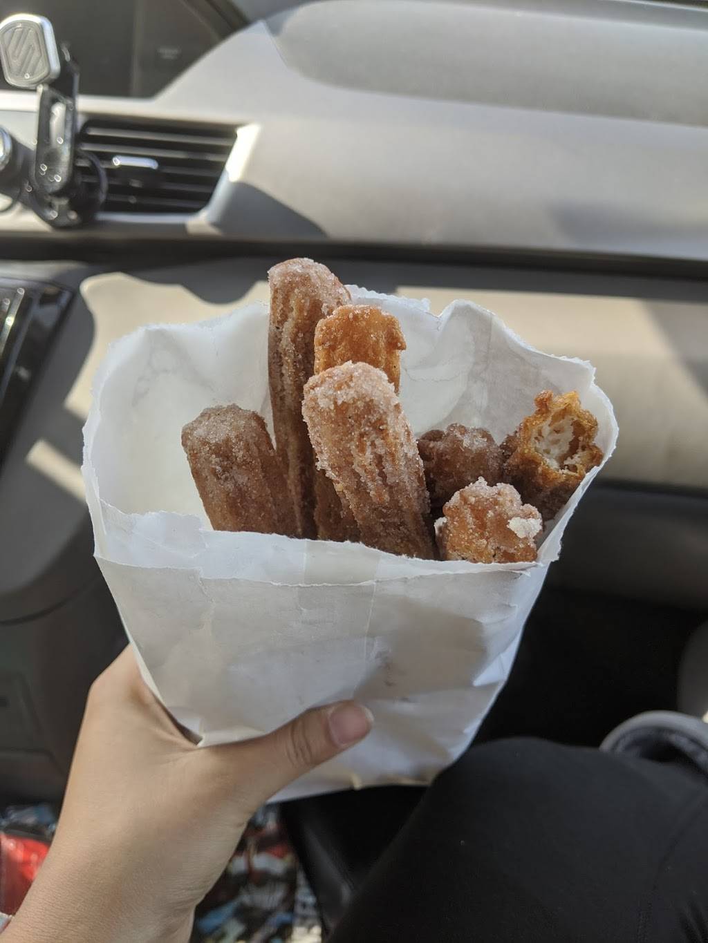 Churros rodriguez | restaurant | 10601 N Lamar Blvd, Austin, TX 78753, USA | 5125631777 OR +1 512-563-1777