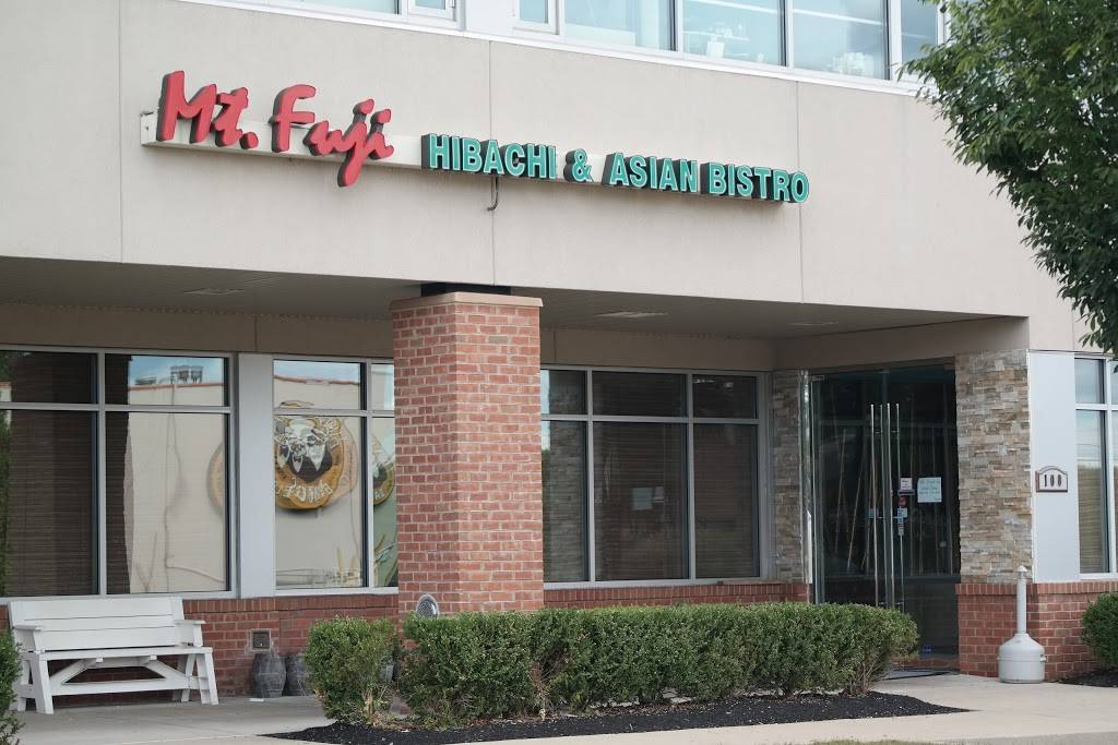 Mt. Fuji Hibachi and Asian Bistro | restaurant | 43 Summit Square Shopping Center, Langhorne, PA 19047, USA | 2158606888 OR +1 215-860-6888