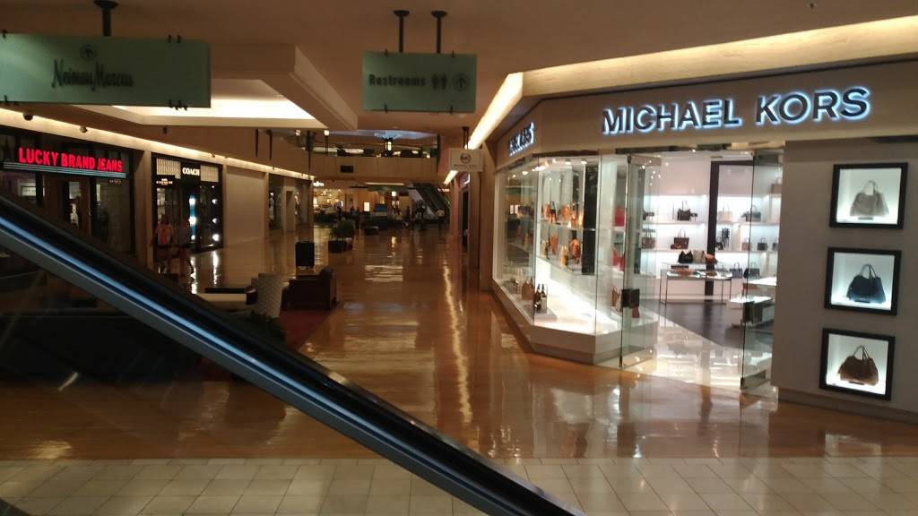 Di Pescara | restaurant | 2124 Northbrook Ct, Northbrook, IL 60062, USA | 8474984321 OR +1 847-498-4321