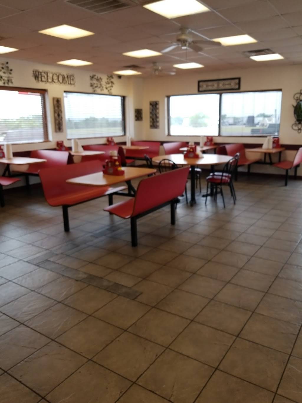 Bushs Chicken | restaurant | 912 N 38th St, Killeen, TX 76542, USA | 2546904548 OR +1 254-690-4548