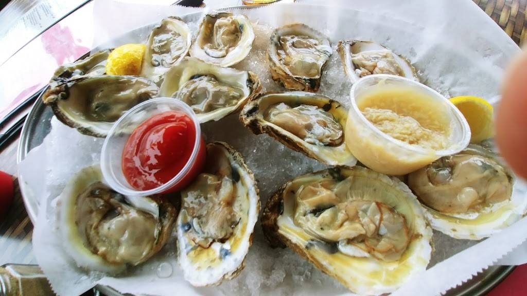 Kingstons Clam Bar | restaurant | 130 Atlantic Ave, West Sayville, NY 11796, USA | 6315890888 OR +1 631-589-0888