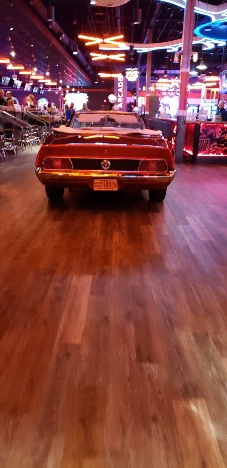 Bowlero North Scottsdale | night club | 7000 E Mayo Blvd #19, Phoenix, AZ 85054, USA | 4809093600 OR +1 480-909-3600