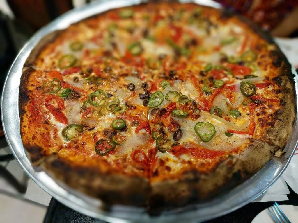 Molinaris | restaurant | 789 Adams St, Dorchester, MA 02124, USA | 6178251700 OR +1 617-825-1700