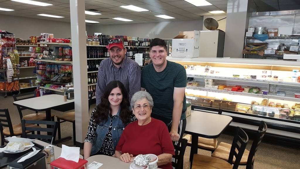 Kohns Kosher Meat and Deli Restaurant | restaurant | 10405 Old Olive Street Rd, St. Louis, MO 63141, USA | 3145690727 OR +1 314-569-0727