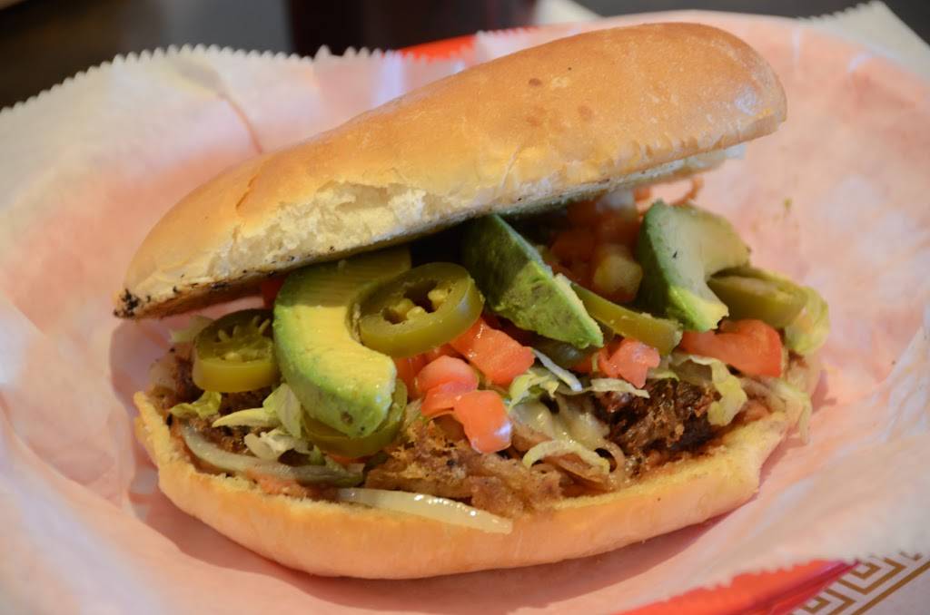 Adolphs Mexican Foods | restaurant | 2903 Avenue of the Cities, Moline, IL 61265, USA | 3097978408 OR +1 309-797-8408