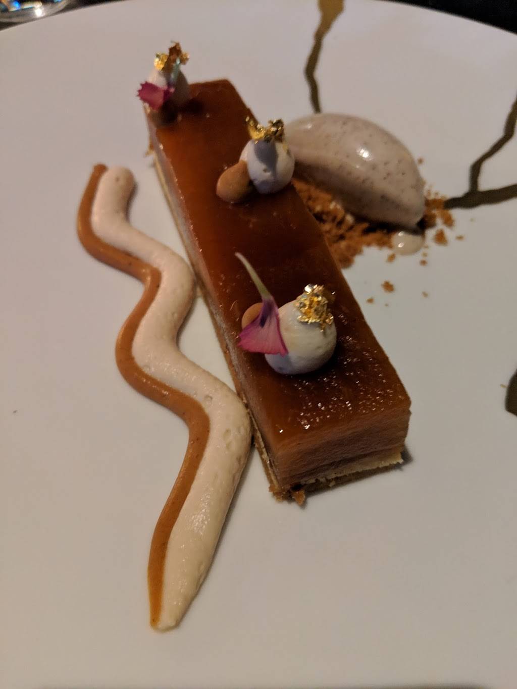 LATELIER de Joël Robuchon | restaurant | 85 10th Ave, New York, NY 10011, USA | 2124888885 OR +1 212-488-8885