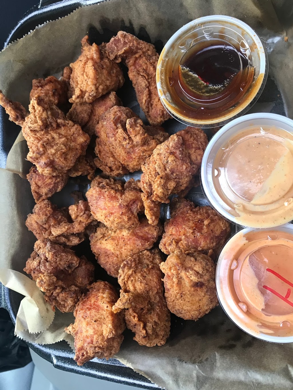 Burgerfan | restaurant | 3330 Piedmont Rd NE STE15, Atlanta, GA 30305, USA | 4042336700 OR +1 404-233-6700