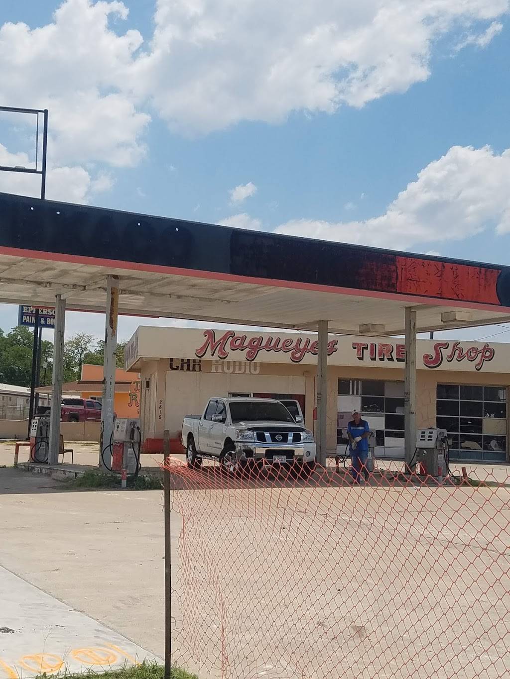 Los Tres Magueyes Cantina & Grill | restaurant | 2801 S General Bruce Dr, Temple, TX 76504, USA | 2544107058 OR +1 254-410-7058