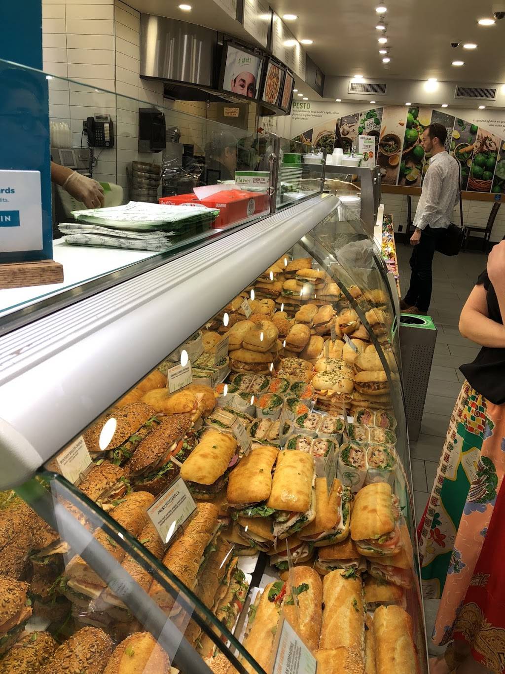 Flavors Cafe | restaurant | 27 Whitehall St, New York, NY 10004, USA | 2122696100 OR +1 212-269-6100