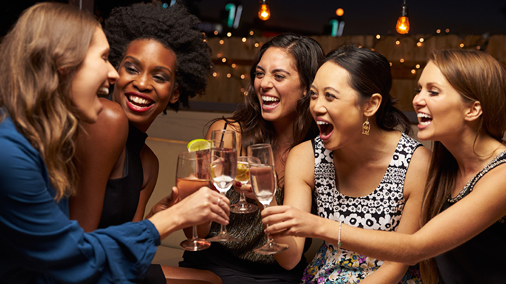 Neighbors Bar & Gaming | restaurant | 7745 Forest Hills Rd, Loves Park, IL 61111, USA | 8153159632 OR +1 815-315-9632