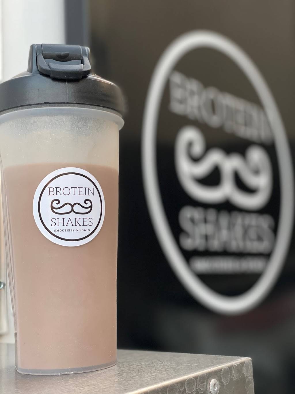 Brotein Shakes | restaurant | 586 S Lake View Dr, Orem, UT 84058, USA | 6026954179 OR +1 602-695-4179