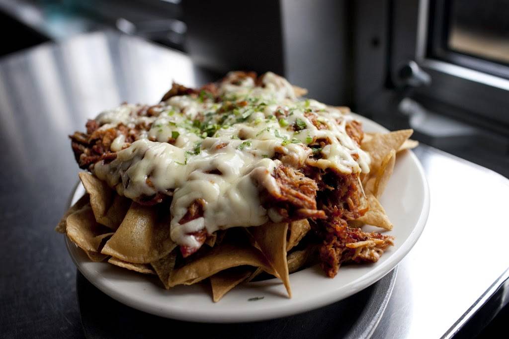 Twisted Spoke | restaurant | 501 N Ogden Ave, Chicago, IL 60642, USA | 3126661500 OR +1 312-666-1500