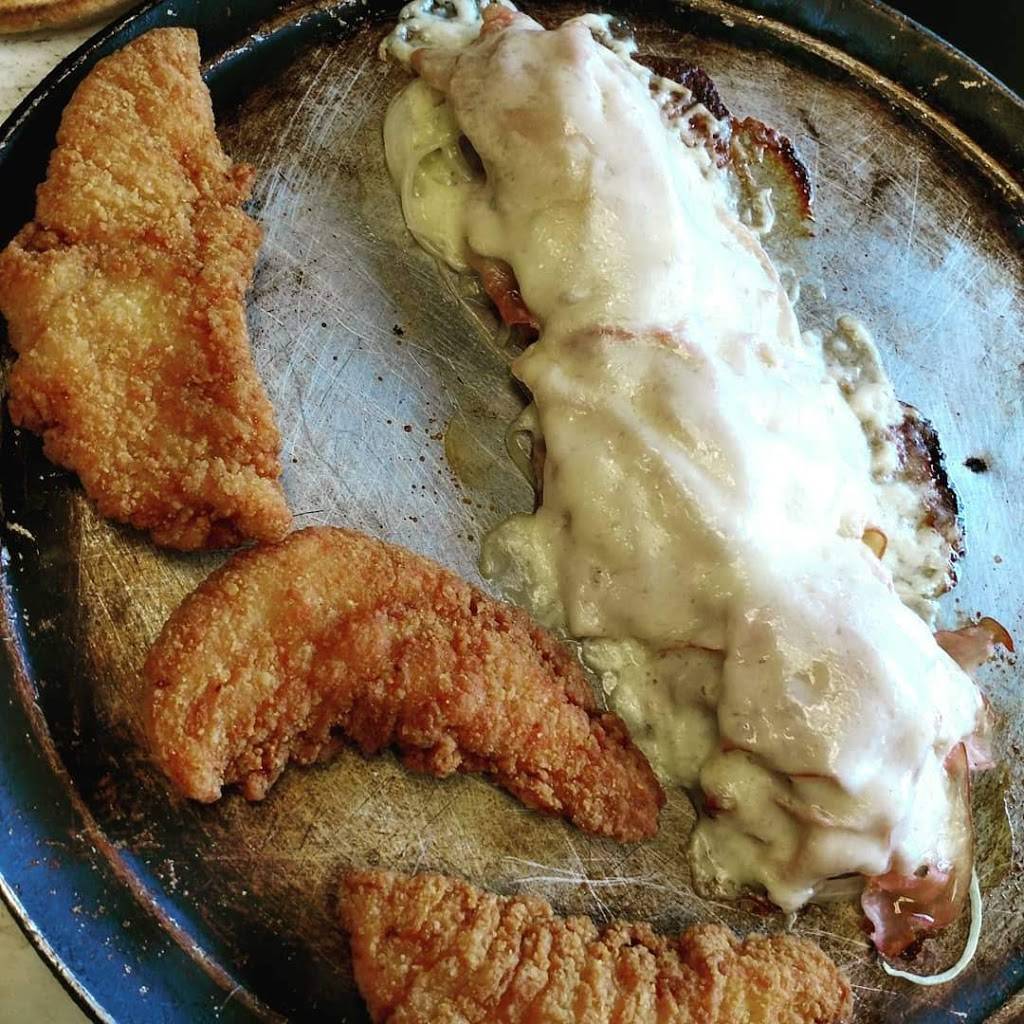 Guidas Pizzeria | restaurant | 404 Empire Blvd, Rochester, NY 14609, USA | 5852880590 OR +1 585-288-0590