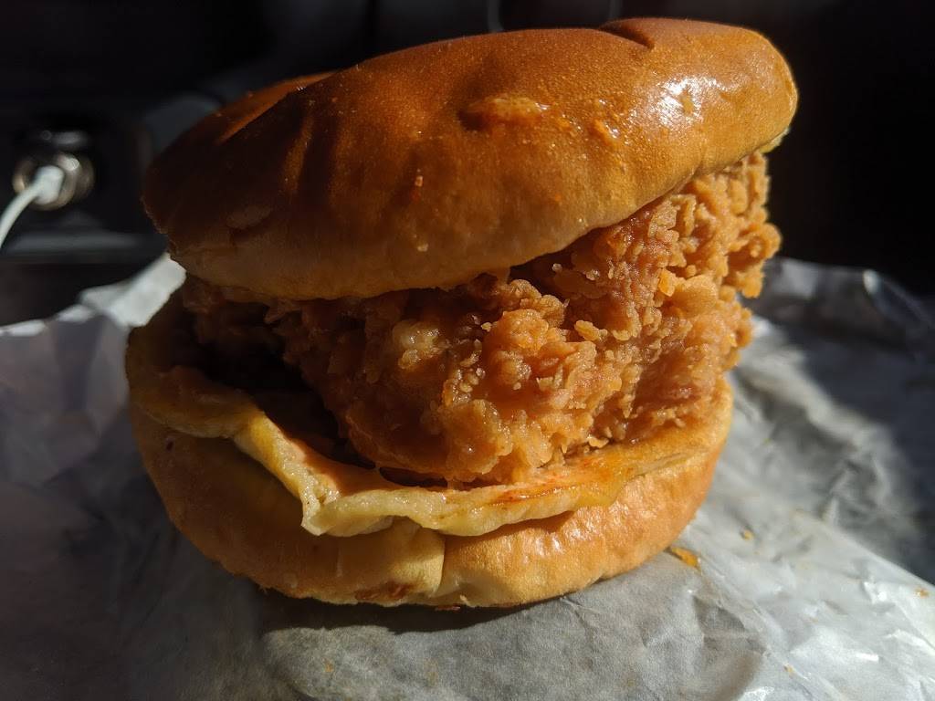 Popeyes Louisiana Kitchen | restaurant | 6901 NW 83rd Terrace, Kansas City, MO 64152, USA | 8167019050 OR +1 816-701-9050