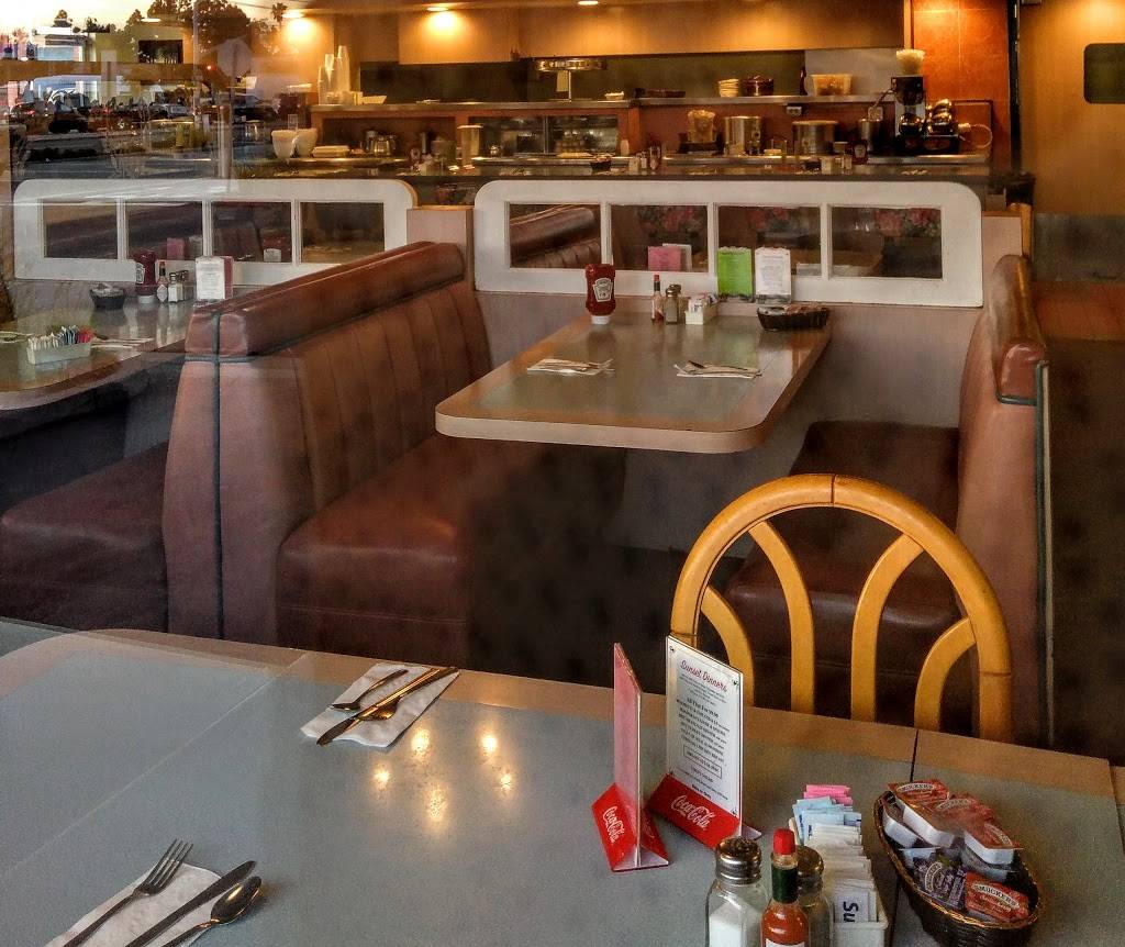 Magnolia Cafe | restaurant | 8988 Warner Ave, Fountain Valley, CA 92708, USA | 7148422844 OR +1 714-842-2844