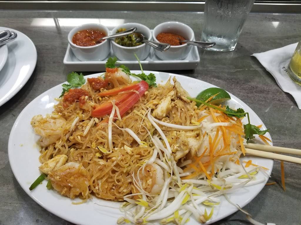 Basil Thai Cuisine-Ballantyne | restaurant | 7800 Rea Rd A, Charlotte, NC 28277, USA | 7049006522 OR +1 704-900-6522