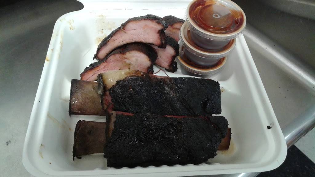 Barn Fire Barbecue | restaurant | 175 Bowling Alley Ln, St Helens, OR 97051, USA | 9717575245 OR +1 971-757-5245