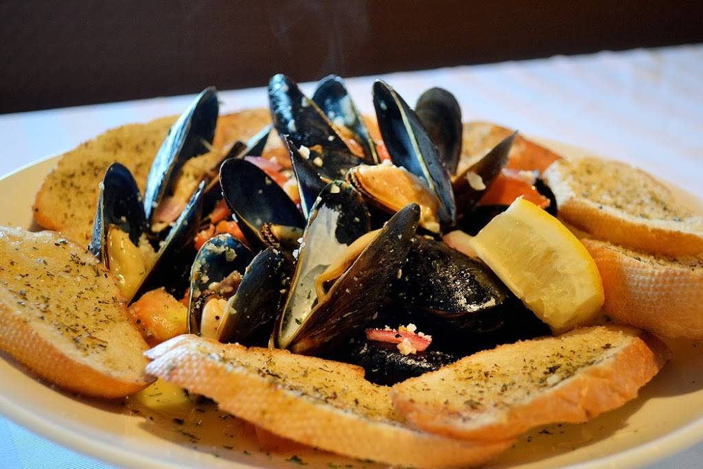 Travinia Italian Kitchen Charlottesville | restaurant | 2075 Bond St #100, Charlottesville, VA 22901, USA | 4342443304 OR +1 434-244-3304