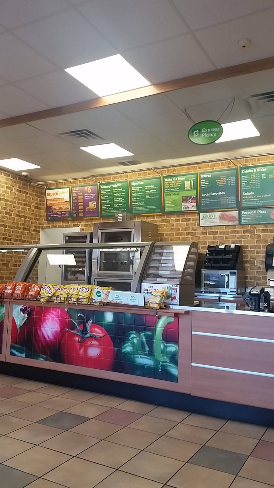 Subway Restaurants | restaurant | 183 SW Bascom Norris Dr #105, Lake City, FL 32025, USA | 3867587900 OR +1 386-758-7900