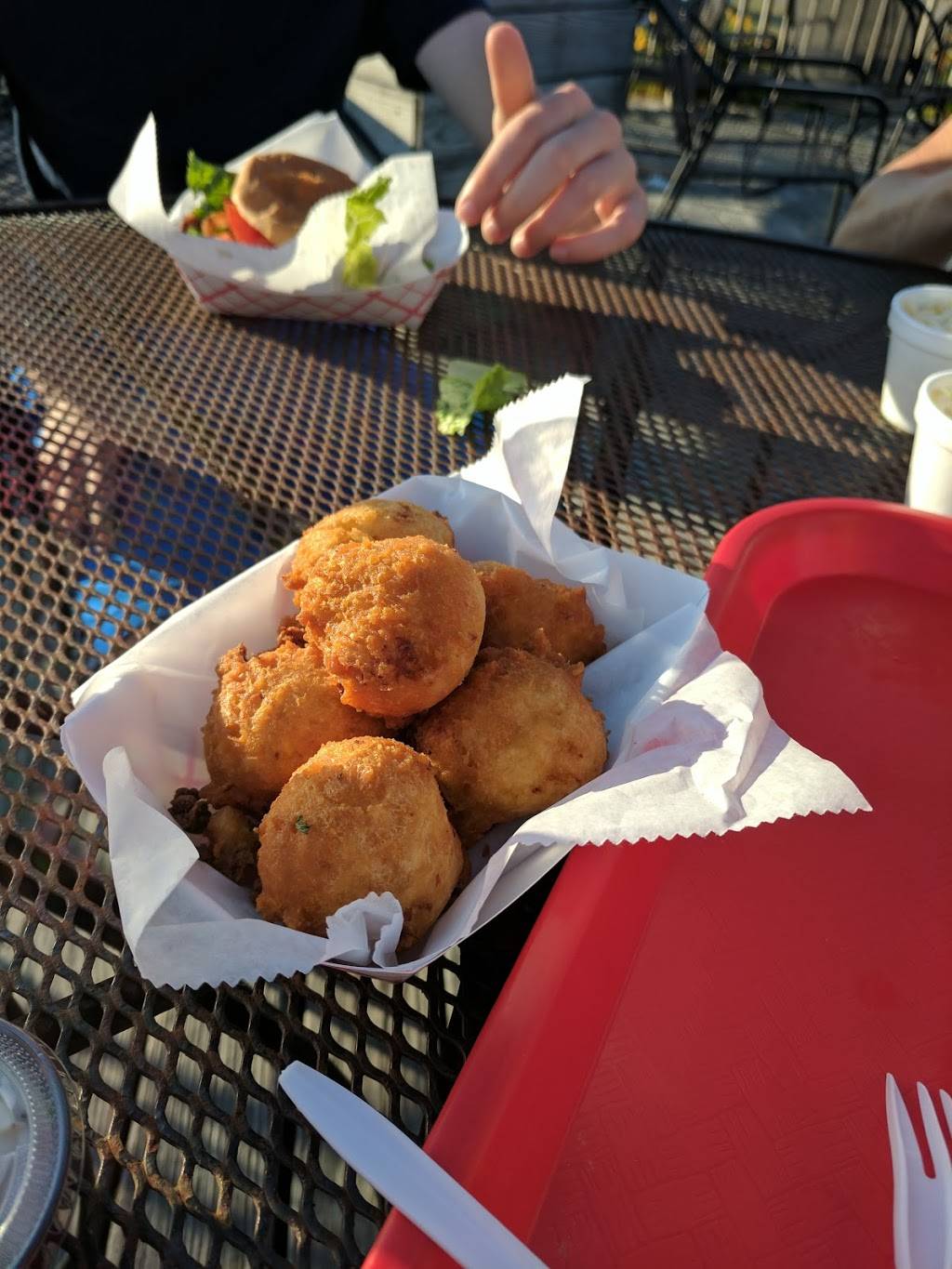 Johnny Angels Clam Shack | restaurant | 523 Charlestown Beach Rd, Charlestown, RI 02813, USA | 4014196732 OR +1 401-419-6732