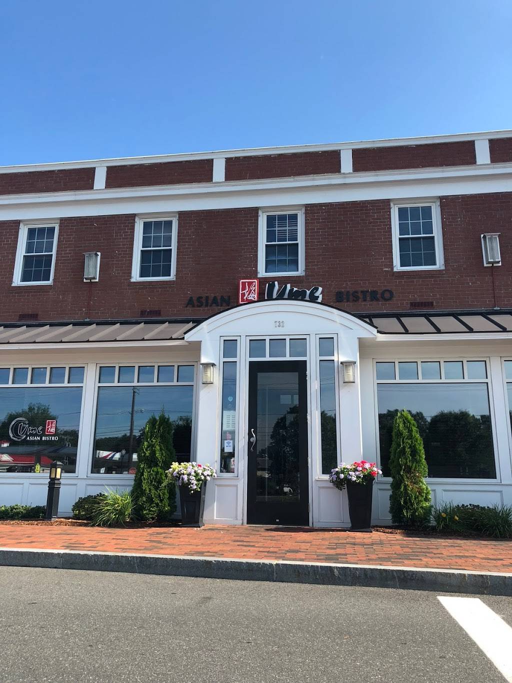 The Longmeadow Shops | shopping mall | 690 Bliss Rd, Longmeadow, MA 01106, USA | 4135670098 OR +1 413-567-0098