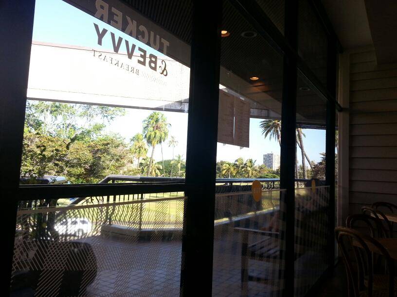 Tucker & Bevvy Breakfast | restaurant | 449 Kapahulu Ave, Honolulu, HI 96815, USA | 8087320050 OR +1 808-732-0050