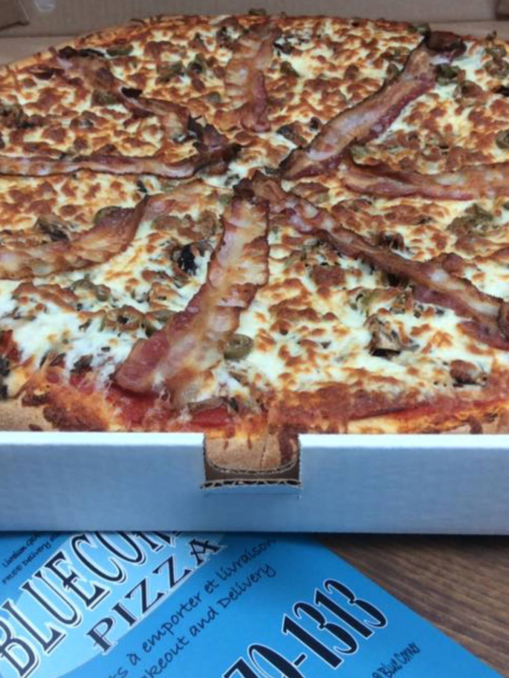 Blue Corner Pizza and Dairy Bar | restaurant | 3360 County Rd 17, LOrignal, ON K0B 1K0, Canada | 6136791313 OR +1 613-679-1313