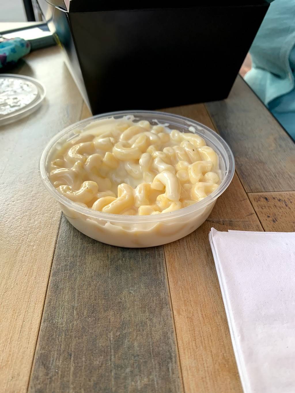 Jay Bird’s Chicken | restaurant | 303 3rd St, Huntington Beach, CA 92648, USA | 7145943233 OR +1 714-594-3233