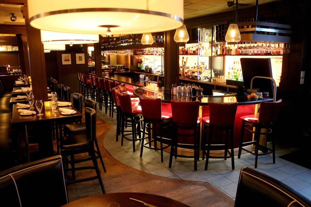 Mission Oak Grill | restaurant | 26 Green St, Newburyport, MA 01950, USA | 9784639009 OR +1 978-463-9009