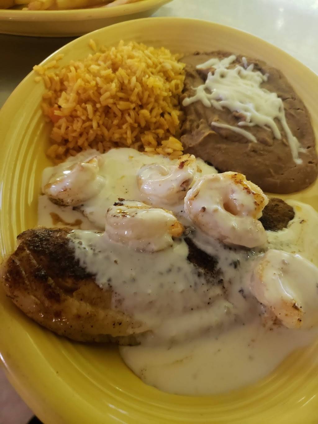 Carmelitas | restaurant | 351 S Main St, Gravois Mills, MO 65037, USA | 5732074390 OR +1 573-207-4390